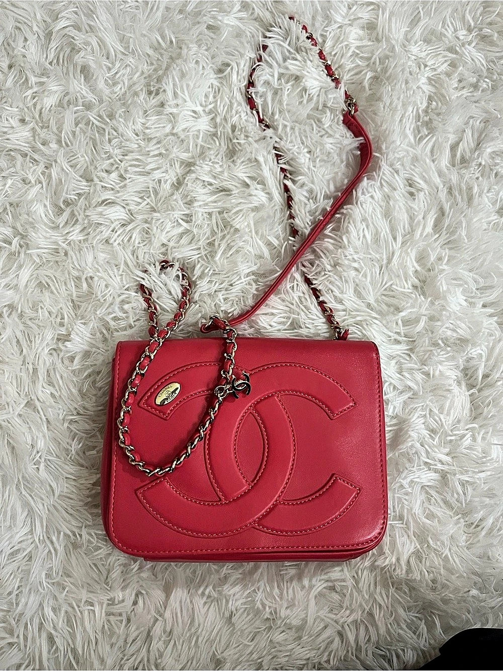 pink Chain Crossbody Bag